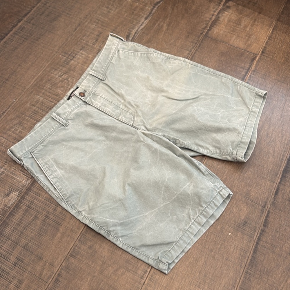 EXPRESS MEN SHORTS SIZE 38. - Picture 6 of 9